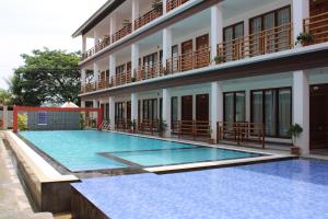 Bazén v ubytování Hotel Havelock Gateway nebo v jeho okolí