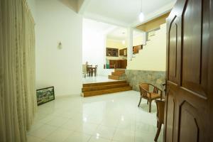 Η κουζίνα ή μικρή κουζίνα στο Riverview Glass Room +33 φωτογραφίες