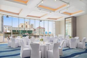 Restaurace v ubytování Sheraton Manila Bay