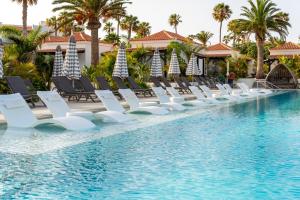 Bazén v ubytování Barceló Fuerteventura Royal Level - Adults Only nebo v jeho okolí