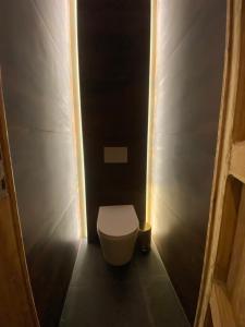 Ένα μπάνιο στο ASTRID Mons