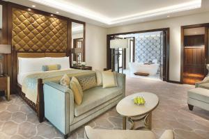 Posezení v ubytování The Ritz-Carlton, Dubai