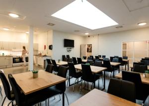 Cucina o angolo cottura di My Hostel Lidköping