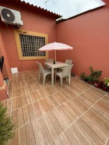 Balkón nebo terasa v ubytování casa en urbanizacion