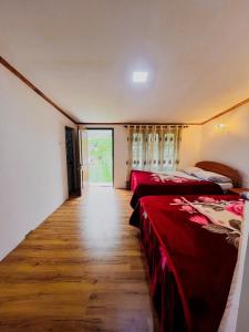 Postel nebo postele na pokoji v ubytování Selis Manor
