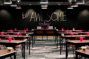 Nhà hàng/khu ăn uống khác tại MOXY Phoenix Tempe/ASU Area