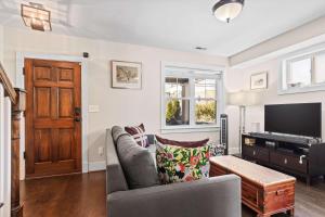 华盛顿Entire 3-BR Row House in Peaceful Kingman Park DC的相册照片