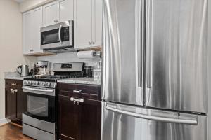 华盛顿Entire 3-BR Row House in Peaceful Kingman Park DC的相册照片