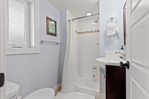 华盛顿Entire 3-BR Row House in Peaceful Kingman Park DC的相册照片