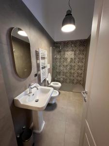Koupelna v ubytování B&B Arco Trinità