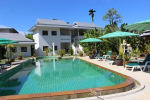 Gallery image of Villa Colina Khao Lak Rooms and Bungalows - Adults Only in Khao Lak