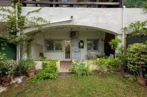 Vonkajšia záhrada v ubytovaní Fancy 2BR in Golden Mile close to the beach