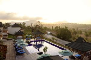 Sundlaugin á Radisson Resort Hatgad Saputara eða í nágrenninu