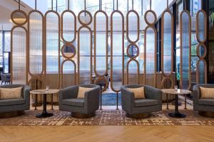 Marriott Long Beach Downtown的休息区