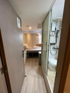 Ένα μπάνιο στο 香港榆臨賓館 Yulam Guesthouse