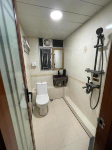 Ένα μπάνιο στο 香港榆臨賓館 Yulam Guesthouse