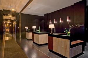 Лобі або стійка реєстрації в The Westin Lima Hotel & Convention Center