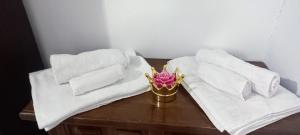 Llit o llits en una habitació de B&B A due passi dal Castello