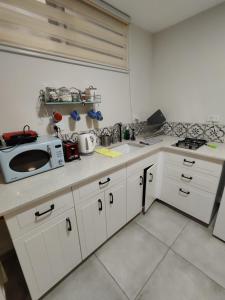 Afbeelding uit fotogalerij van Michael's- A Lovely Studio Apartment in Eilat +14 foto's