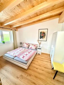 Postel nebo postele na pokoji v ubytování Camping Lechtal