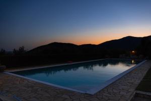 The swimming pool at or close to Agriturismo Cima alla Serra