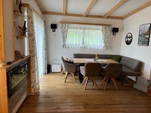 Eldhús eða eldhúskrókur á Appartement Weitblick