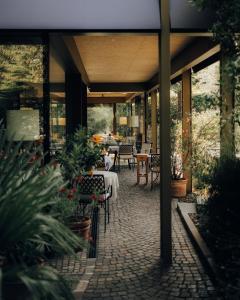 Boutique-Hotel Ballguthof am Golfplatz外面的花园