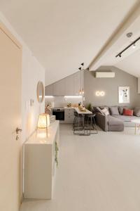 Χώρος καθιστικού στο Ονείρου δώμα