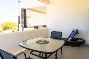 Gallery image of Casa Arrecife - Dorado Suite, Fast Wifi & Balcony! Beach is steps away! in La Ventana