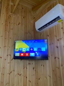 TV a/nebo společenská místnost v ubytování Guest House Dimal Berat