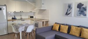 Η κουζίνα ή μικρή κουζίνα στο Sabbia Suites Bajamar Famara