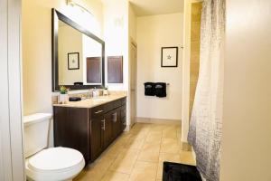 ヒューストンにあるHouston Midtown Luxuryのギャラリーの写真