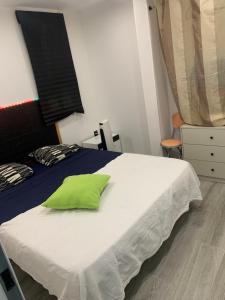 Postel nebo postele na pokoji v ubytování Apartamento con piscina + 1 fotografie