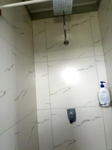 Koupelna v ubytování Fitz & Oritz Homestay