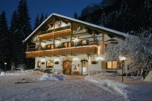 Hotel Garnì Il Cirmolo v zimě