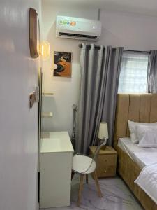Postel nebo postele na pokoji v ubytování Vokzluxuryshortlet 1-Bedroom Apartment