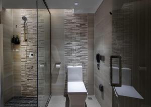 Shenzhen Jincheng Hotel的一间浴室