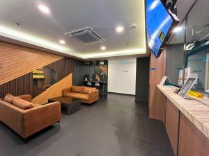 TV a/nebo společenská místnost v ubytování Sky Hotel Selayang