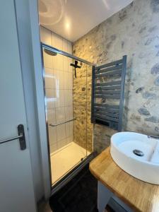 Koupelna v ubytování La Maisonnette + 37 fotografií