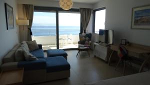 Fotografie z fotogalerie ubytování Endless Blue - Rafina Seaview Apartment v destinaci Rafina