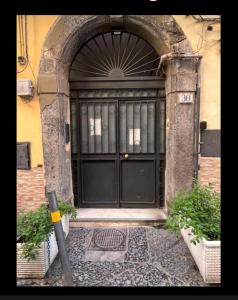 The facade or entrance of Donna Margherita Appartamento