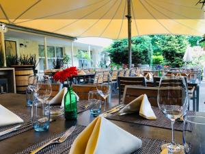 Restoran atau tempat makan lain di Hotel Felmis SELF CHECK-IN