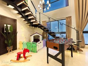 Fotografie z fotogalerie ubytování Loft Suite Seaview 2BR JB CIQ 8pax v destinaci Johor Bahru