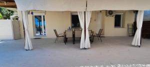 A balcony or terrace at Aphrodite's House