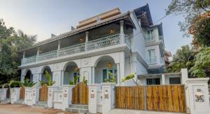 Το κτήριο όπου στεγάζεται  η βίλα