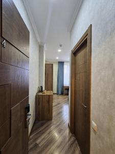 TV a/nebo společenská místnost v ubytování Hotel Giorgi Tbilisi