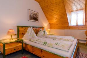 Postel nebo postele na pokoji v ubytování Almidylle Sabathy + 14 fotografií