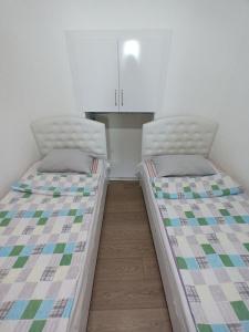 Φωτογραφία από το άλμπουμ του Happy Day σε Τελάβι