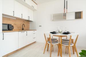 Kuchnia lub aneks kuchenny w obiekcie Westin House Resort Kołobrzeg Apartament 410