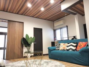 Posezení v ubytování shiamoterrace 小田原鴨宮
